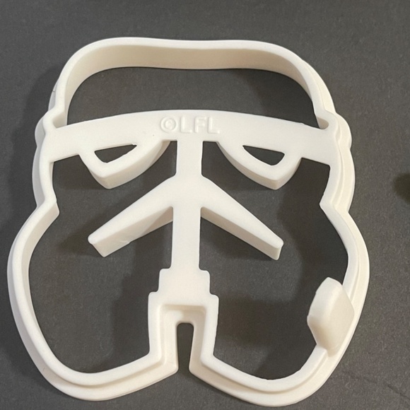 Williams Sonoma Star Wars Pancake Molds Yoda, Stormtrooper, Darth Vader, R2-D2 - Picture 4 of 6